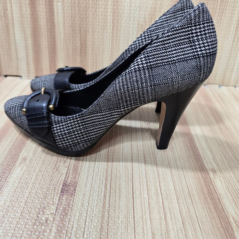 Banana Republic Gray Houndstooth Plaid Buckle Career Office Pumps Heels Size 8.5
